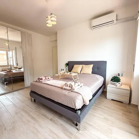 Albany A Pochi Passi Dal Mare Rif A811